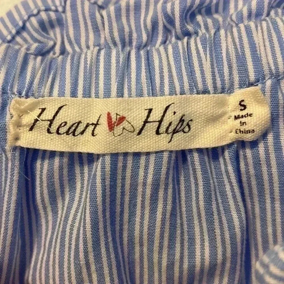 Size Small  Women’s Tank - Picture 6 of 6